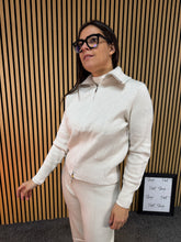 Carica l&#39;immagine nel visualizzatore di Gallery, Maglione Zip Natalia
