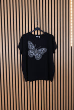 Carica l'immagine nel visualizzatore di Gallery, T Shirt Curvy Lea
