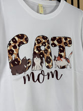 Carica l&#39;immagine nel visualizzatore di Gallery, T Shirt Cat Mom
