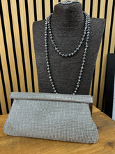 Carica l&#39;immagine nel visualizzatore di Gallery, Pochette Gioiello
