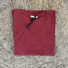 Carica l&#39;immagine nel visualizzatore di Gallery, T shirt Altamira  V
