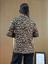 Carica l&#39;immagine nel visualizzatore di Gallery, Giacca Leopard
